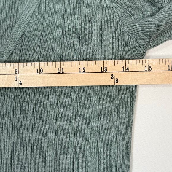 Guess Ribbed Crop Cardigan Sweater Women’s L Grey Olive Stretch Long Sleeve - Picture 6 of 7